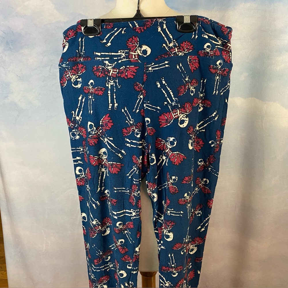 LuLaRoe Tall & Curvy Skeleton Print Leggings